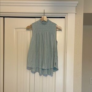 Light Blue Sleeveless Women's Top
